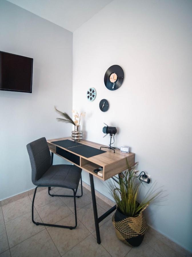 Menta Retro - Central Spot Apartments فولوس المظهر الخارجي الصورة